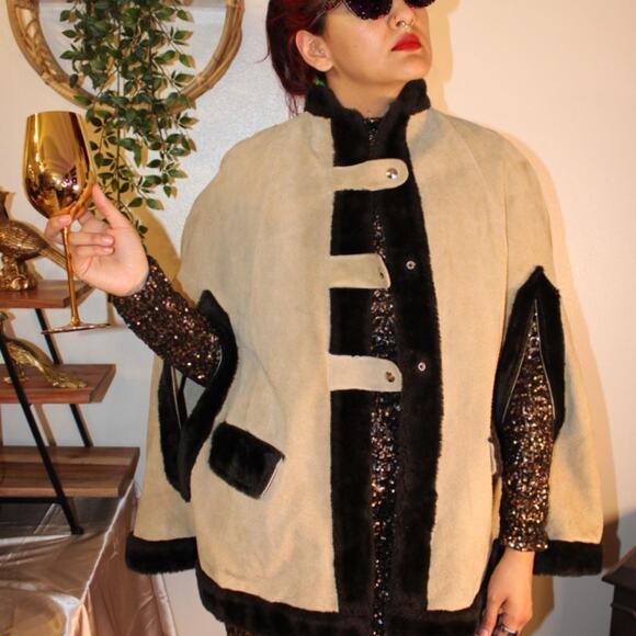 Welcome to the dress - Picture 3 of 8